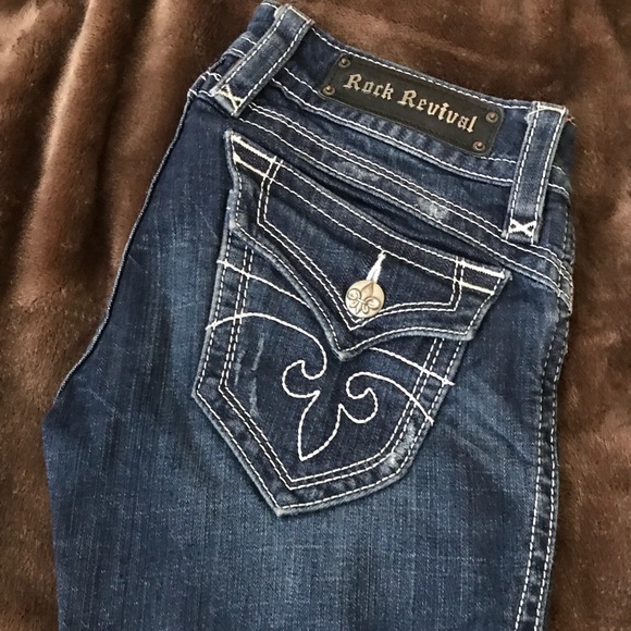 ROCK REVIVAL BLUE JEANS w/ WHITE STITCHING - Picture 1 of 4